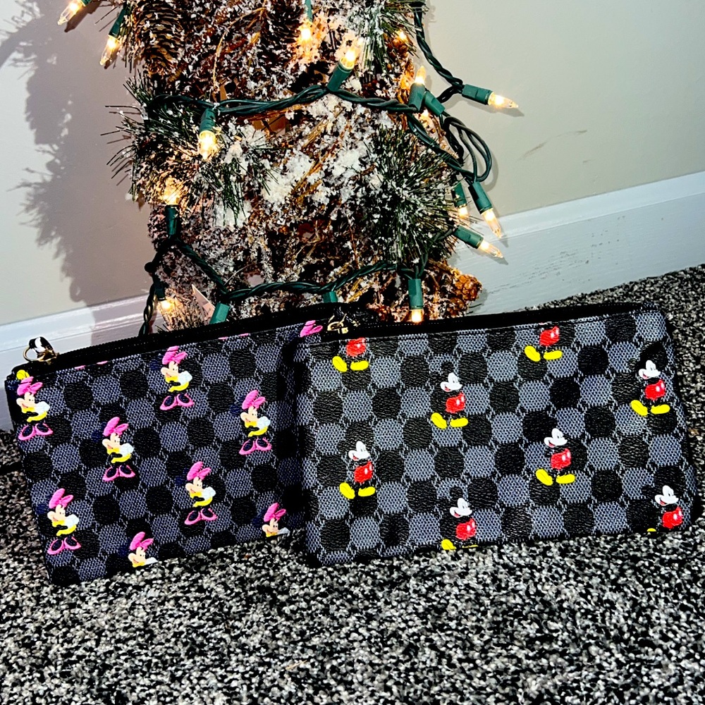 Cute Wristlets - image 1